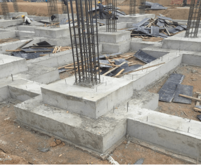 西北電建承建新疆哈密景峽風電項目土建工程正式啟動，新能源建設再添新動能